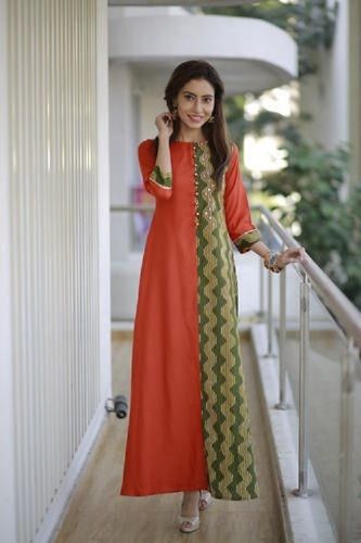 Women Light Weight Beautiful Comfortable Round Neck 3/4 Sleeves Cotton Orange Printed Kurti Decoration Material: Paint