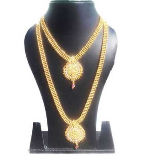 Women Light Weight Beautiful And Designer Look Golden Artificial Necklace