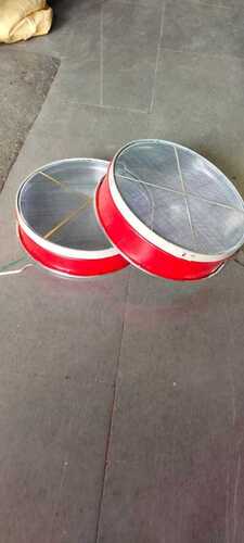 Red And White Polished 25 Cm Round Shape Stainless Steel Sieve