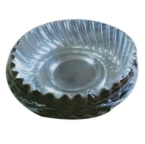 पर्यावरण के अनुकूल आपूर्ति पार्टी और कार्यक्रम के लिए 6 इंच आकार के साथ डिस्पोजेबल सिल्वर कोटेड पेपर प्लेट