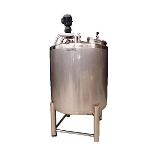 Heavy Duty Stainless Steel Cylinder Shape Liquid Mixing Tank, 500 Liter Application: Industrial