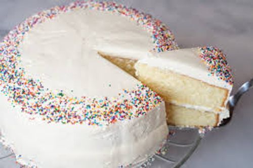 Sweet Tasty And Delicious Spongy And Creamy Texture White Vanilla Cake, 500 G