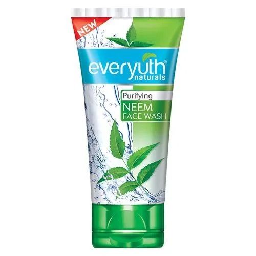 Smooth Texture 100 Percent Oil Free Green Everyuth Naturals Purifying Neem Face Wash, 150Gm 