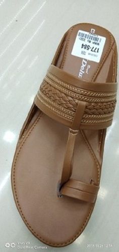 Multi Color Men Comfortable Casual Wear Lightweight Slip Resistance Brown Kolhapuri Chappal