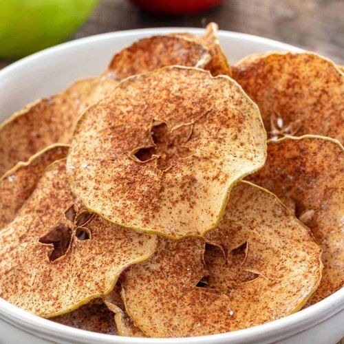Crispy Delicious Yummy And Good Tasty Rich In Vitamins Fiber Round Shape Spicy Apple Chips