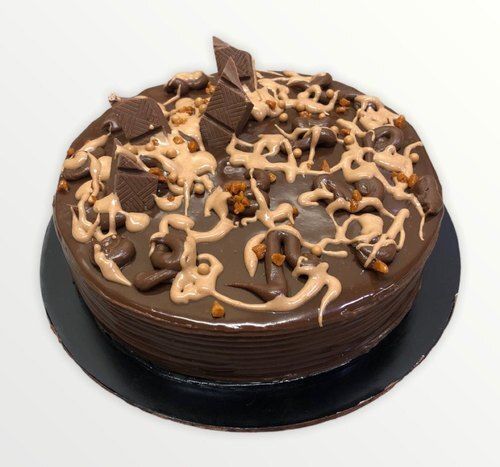 Mouth Watering Hygienically Prepared Delicious And Sweet Tasty Round Chocolate Cake