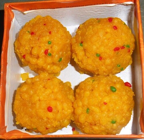 Sweet And Delicious Taste Round Dessert Motichoor Laddu Sweets, 1 Kg Pack Carbohydrate: 38.1 Grams (G)