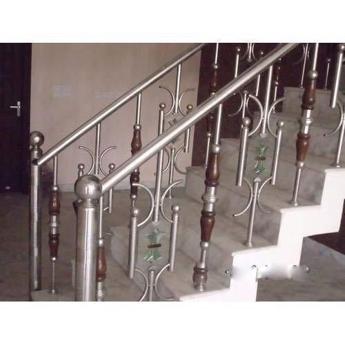 Weather Resistance Beautiful Design Ruggedly Constructed Balcony Panel Stainless Steel Modular Railing