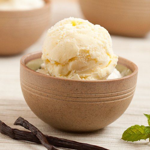 Mouth Watering Hygienically Prepared Sweet Delicious Taste Vanilla Ice Cream