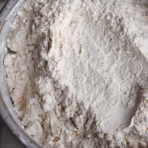 Food Grade White Wheat Flour With 1% Fat Content And 25% Carbohydrate Pack Size: 10Kg