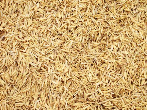 Natural And Hygienically Processed High In Fiber Rice Husk For Cattle Feed