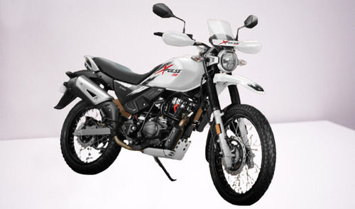 Metal 13 Liter Fuel Tank Capacity 199.6 Cc Engine White And Black Hero Xpluse 200 Bs6 Bike 