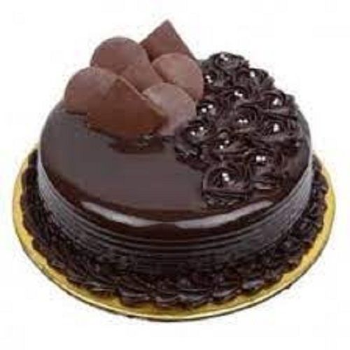 Fresh And Tasty 1 Kg Eggless Round Chocolate Cake For Birthday And Party Events  Fat Contains (%): 10.3 Grams (G)