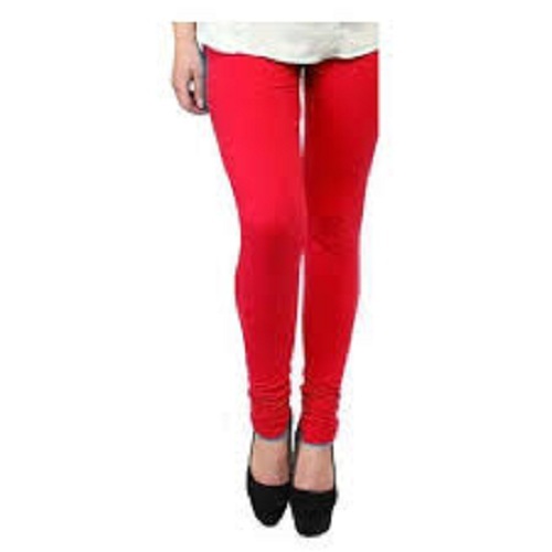 महिलाओं के लाल लेगिंग