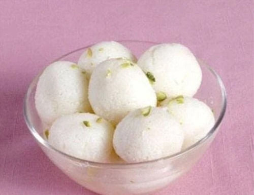 Pack Of 1 Kg Sweet And Delicious Taste White Sponge Rasgulla Fat: 5 Percentage ( % )