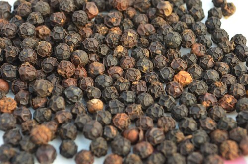 Black Pepper - Fresh A Grade Black Seeds, 2 kg | Spicy Flavor, Round Shape, 5 Months Shelf Life, Store in Dry Area