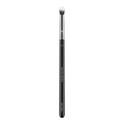 eye shadow brush