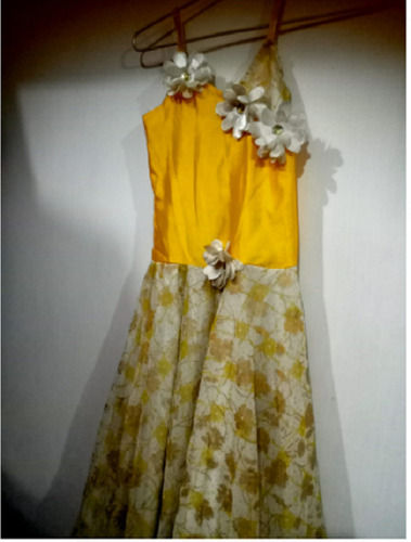 Yellow Comfortable And Comfortable Sleeveless Cotton Girls Frock