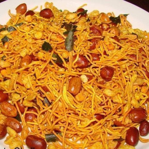 Mouthwatering No Added Preservatives Crunchy And Crispy Spicy Mix Namkeen