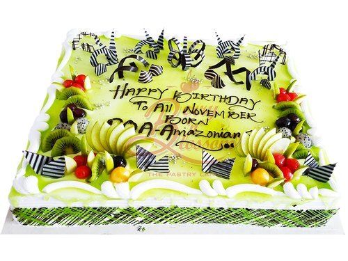 Square Shape Delicious And Hygienically Packed Sweet 3 Kg Apple Kiwi Cake