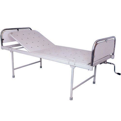  सफेद आयताकार आकार 3x6 फीट हल्का स्टील संक्षारण प्रतिरोधी सेमी फाउलर अस्पताल बिस्तर 