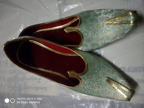 Washable Men Light Weight And Comfortable Flexible Flat Beautiful Rajasthani Jutti