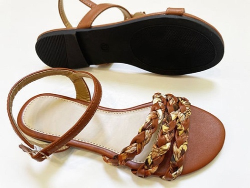 गर्मियों में पहनने में हाई टिकाऊ और पहनने में आरामदायक ब्राउन स्किन फ्रेंडली कैज़ुअल फैंसी स्लिपर महिलाओं के लिए