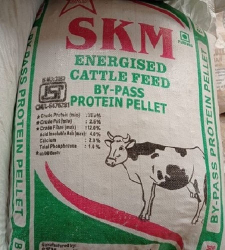 Pure Veg Skm Energised Cattle Feed By Pass Protein Pellet