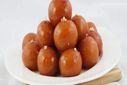 Small Size Soft And Tasty Pistachio Topping Round Shaped Brown Gulab Jamun