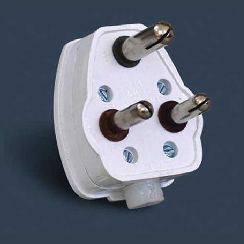 220 Rated Voltage White Plastic Electrical Three Pin Top Plug 