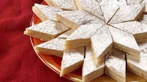 Healthy And Nutritious Sweet And Delicious Taste Silver Coated Kaju Katli