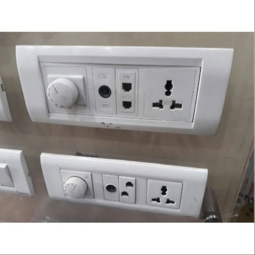 Plastic 16 A Regulator White Shockproof Electric Switch Board