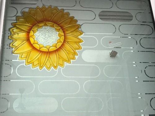 Multicolour 6Mm Thickness Patterned Flat Surface Multicolor Floral Designer Glass For Decoration