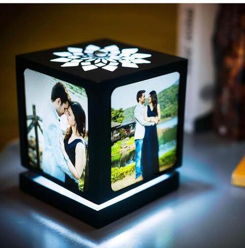 Rotating Photo Lamp