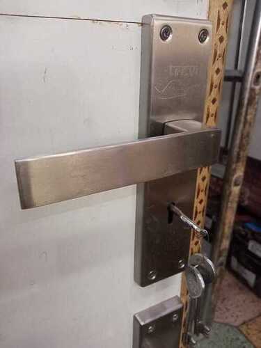 Stainless Steel Door Handle Lock - 6 Inch Metallic Golden, Rust And Corrosion Free, Ideal For Hotels And Offices, Includes 2 Keys
