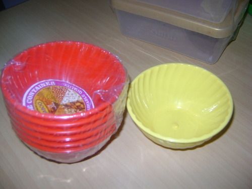 Easy To Use Unbreakable Light Weight Long Durable Round Yellow Red Plastic Bowl 