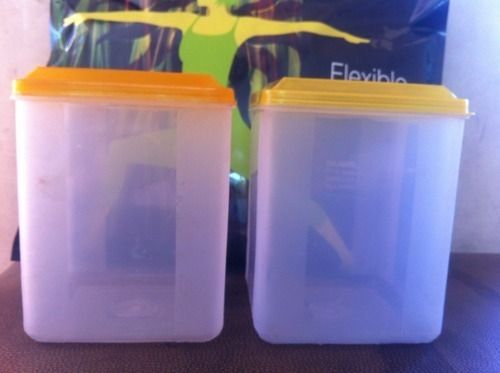Lightweight And Eco Friendly Easy To Use Round Transparent Plastic Container