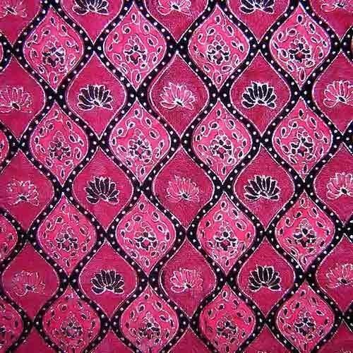 Simple Look Pink Width 44-45 Cotton Batik Printed Fabric For Used To Dress Design: Flower