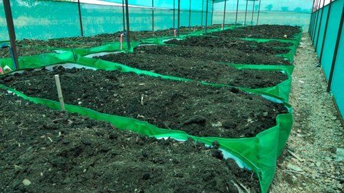 Packaging Size 10 Kilogram Vermicompost Fertilizers For Agriculture 