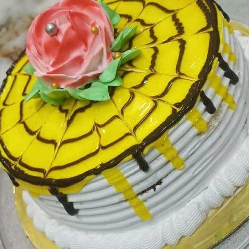 Mouth Watering Tasty And Delicious Natural Round Multi Color Cake Weight: 1-2  Kilograms (Kg)