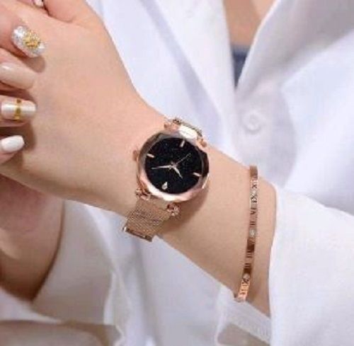 Copper And Black Shade Round Dial With Magnetic Strap Analog Ladies Wrist Watch  Gender: Women