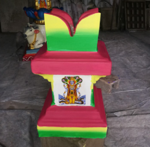 Rectangular Shape 20 Inch Size Cement Material Pink Yellow And Green Paint Tulsi Pot