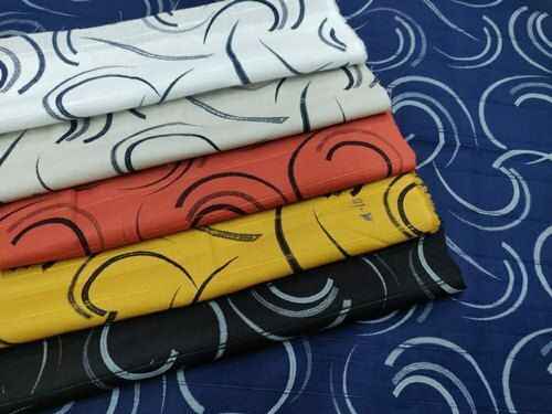 Washable Light Weight Skin Friendly And Comfortable Multicolor Printed Cotton Fabric