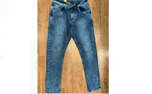 Blue Regular Fit Four Pockets Stylish And Modern Plain Denim Jeans