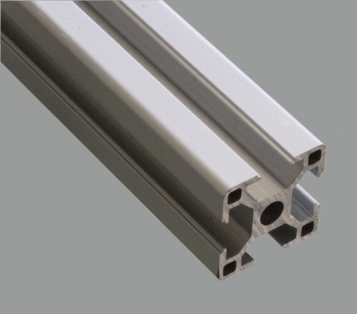 संक्षारण प्रतिरोध और अत्यधिक टिकाऊ जंग प्रतिरोधी सिल्वर एल्यूमीनियम प्रोफाइल आयाम (L* W* H): 1 मिमी से 300 मिमी X 1250 X 2500 मिलीमीटर मिलीमीटर (मिमी)