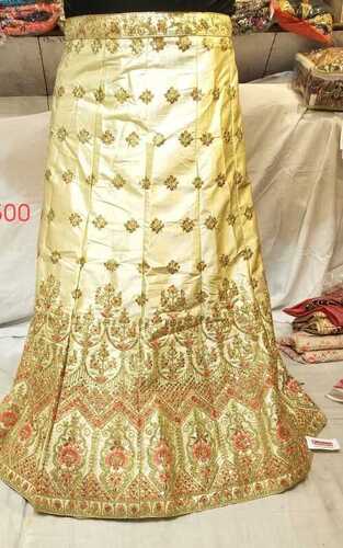 Get Cotton Silk Lehenga by Pomcha Jaipur | Lehenga designs simple, Lehnga  designs, Silk lehenga