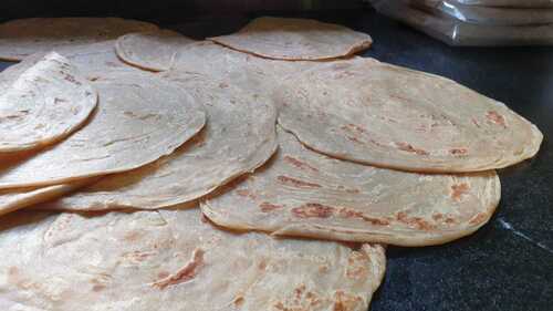 Soft and Flaky, Heat and Eat Malabar Paratha, Packaging Type: Vaccum Pack