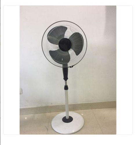 30 Watt Power White And Black Plastic Pedestal Fans