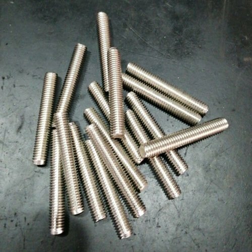 50-80 Hrc कठोरता और जस्ता चढ़ाया हुआ सतह M 8X50 Mm स्टेनलेस स्टील स्टड अनुप्रयोग: मशीन पार्ट