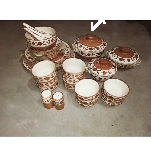 Beautiful Designs Elegant Look Brown And White Ceramic Dinner Set